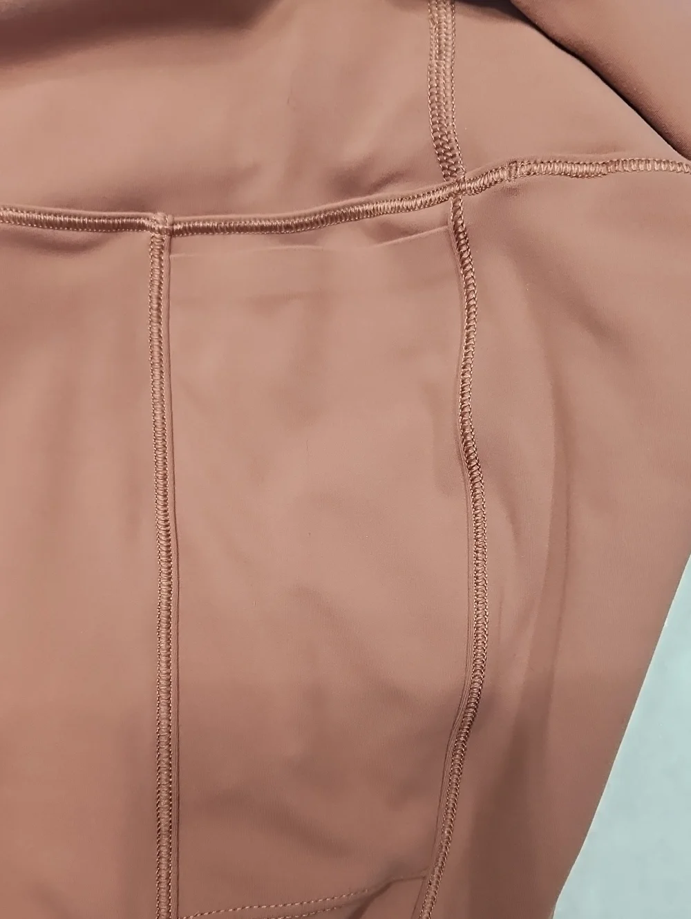 Vuori High-Waist Leggings in Terracotta